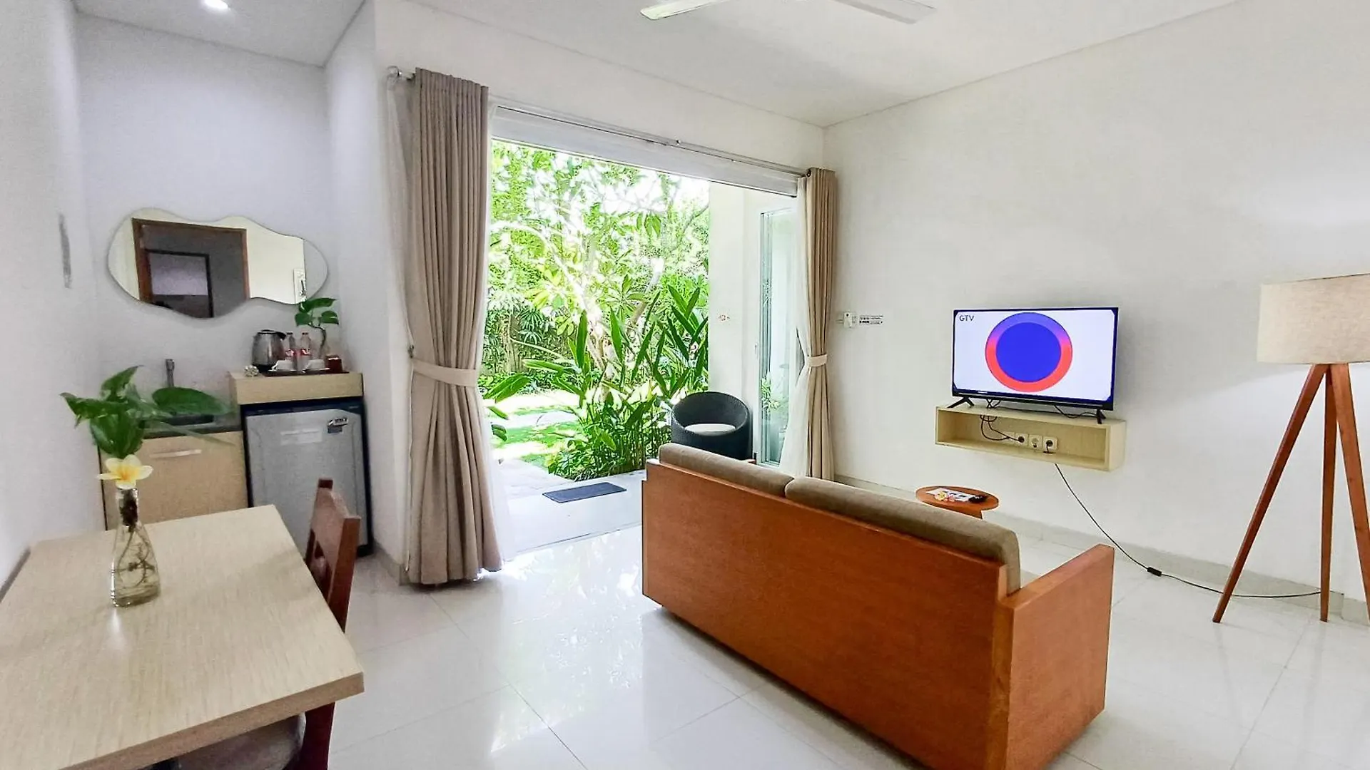 Harmony Beach Suite Seminyak
