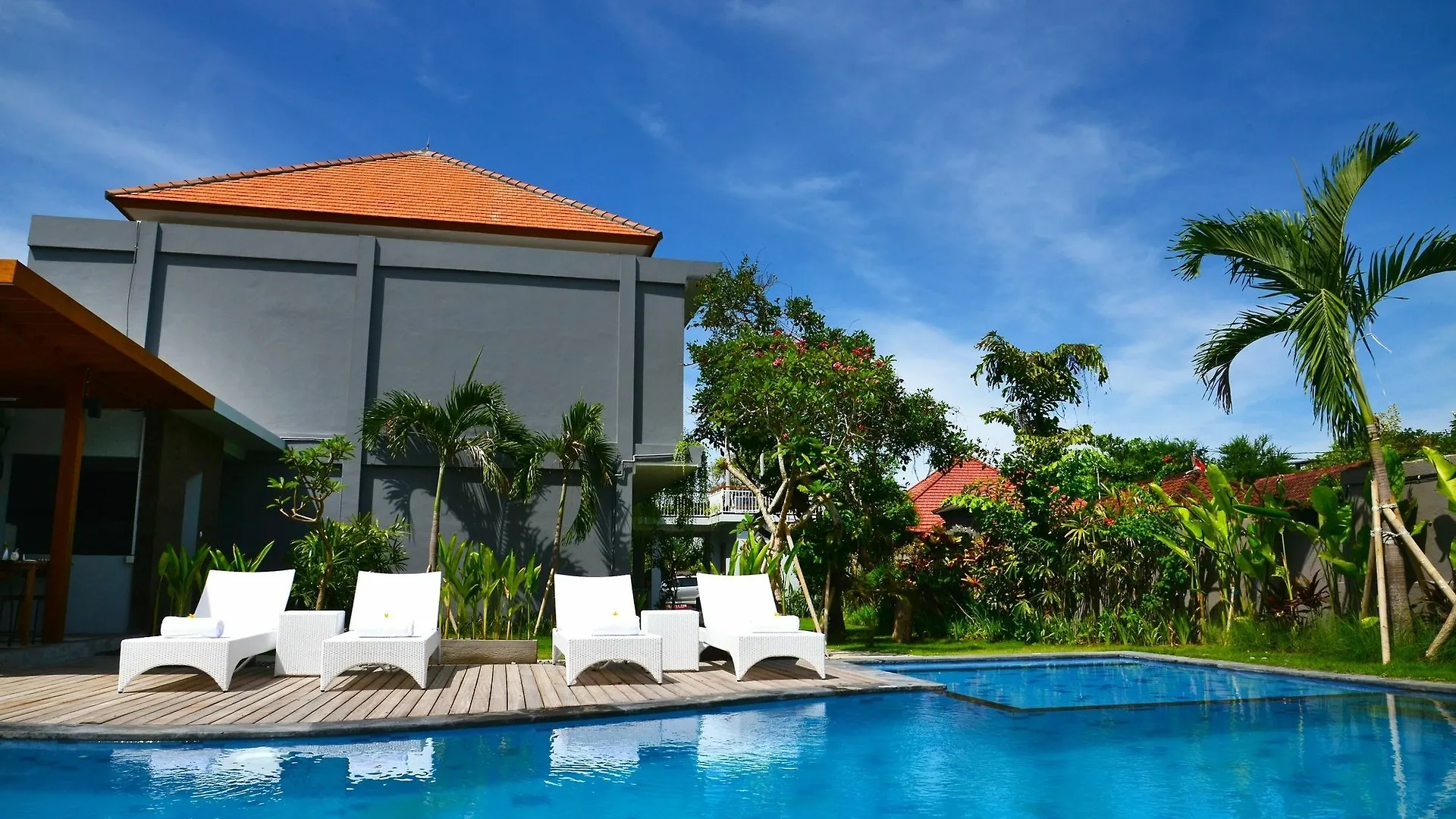Harmony Beach Suite Seminyak Resort