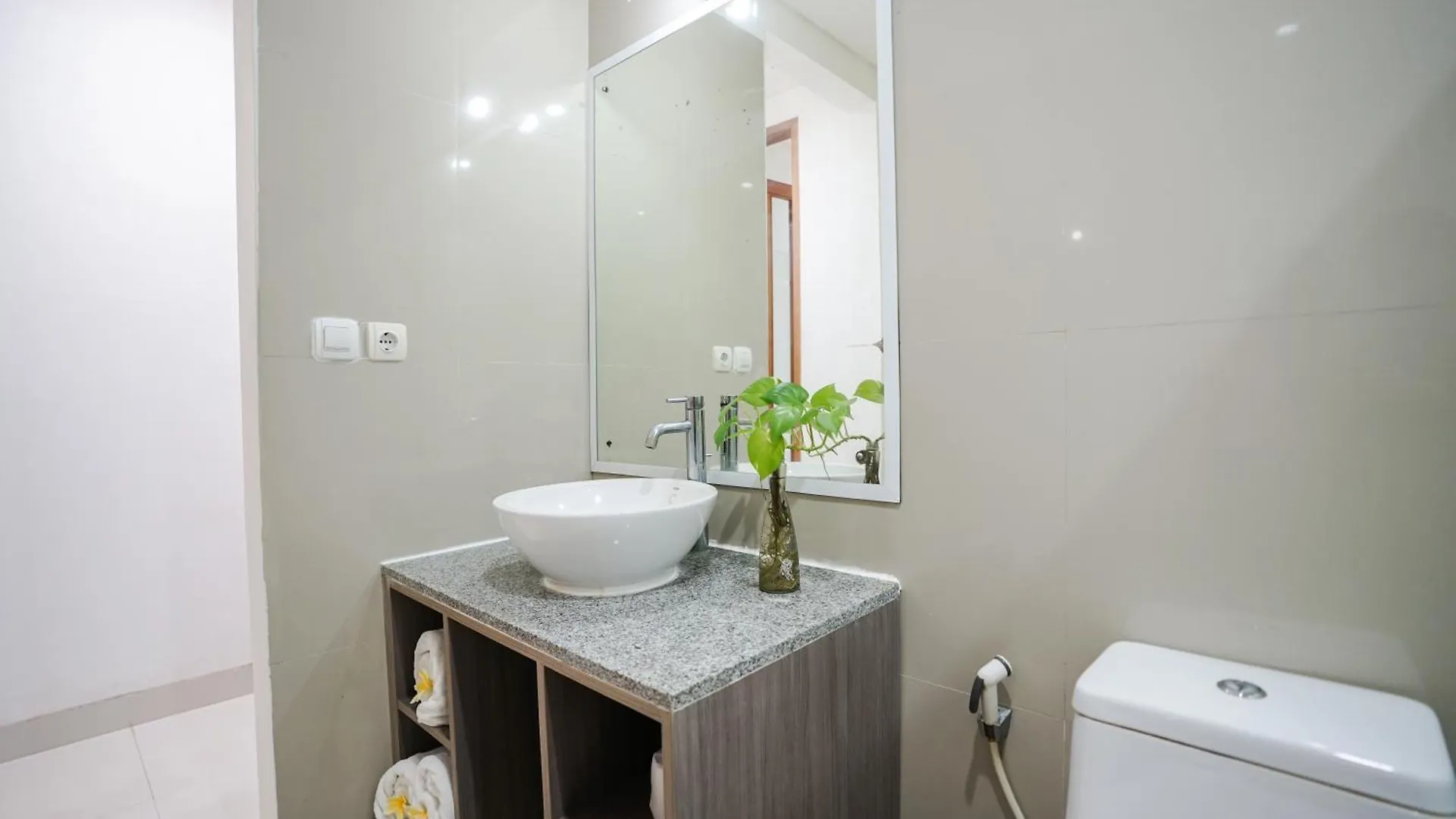*** Resort Harmony Beach Suite Seminyak Indonesië